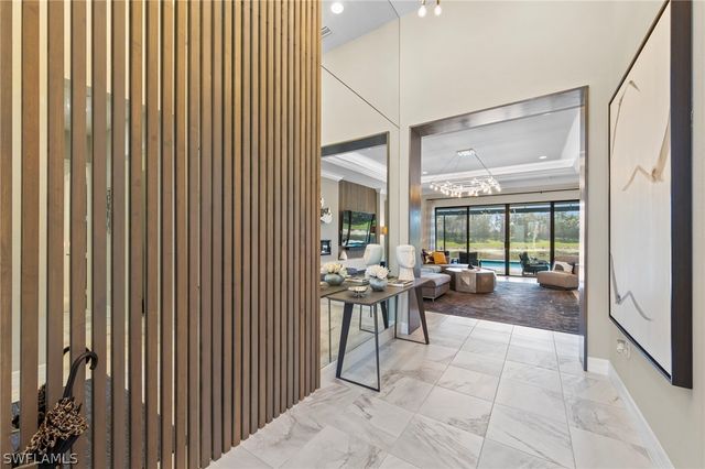 4032 Nova LN, Naples, FL 34119