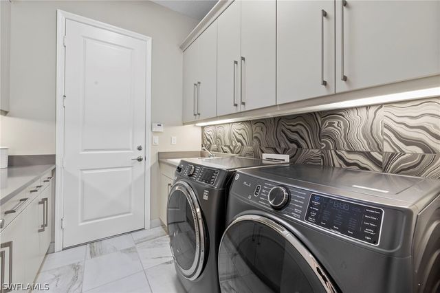 4032 Nova LN, Naples, FL 34119