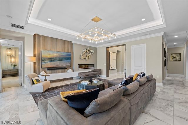 4032 Nova LN, Naples, FL 34119