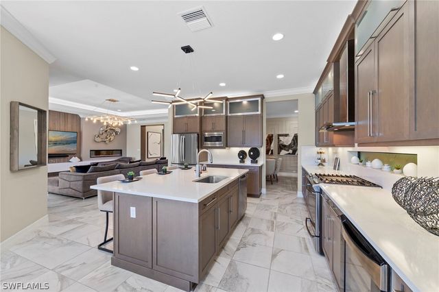 4032 Nova LN, Naples, FL 34119