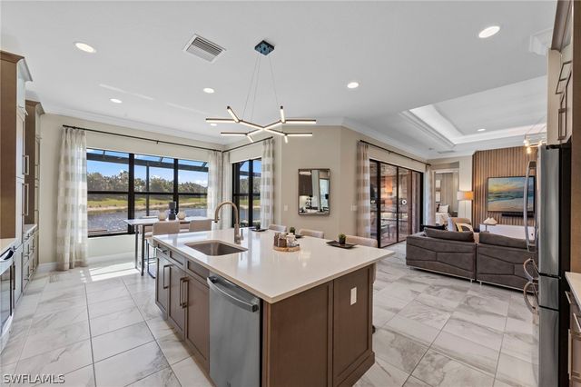 4032 Nova LN, Naples, FL 34119