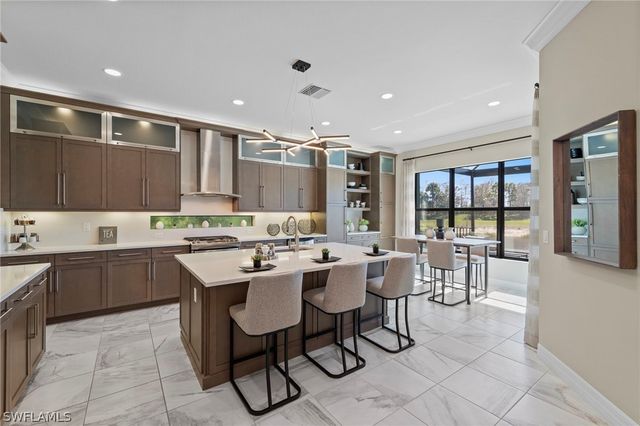 4032 Nova LN, Naples, FL 34119