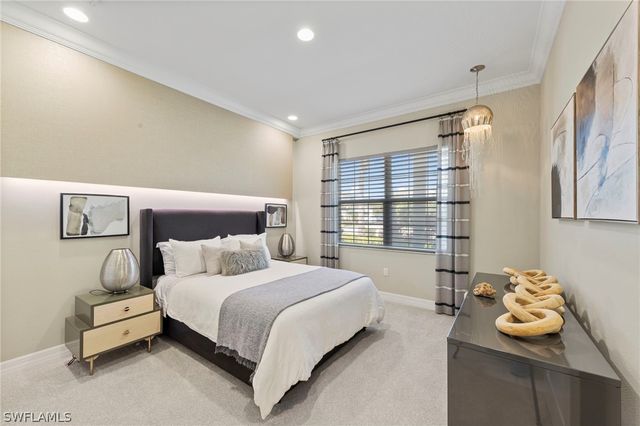 4032 Nova LN, Naples, FL 34119