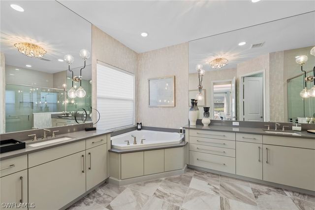 4032 Nova LN, Naples, FL 34119