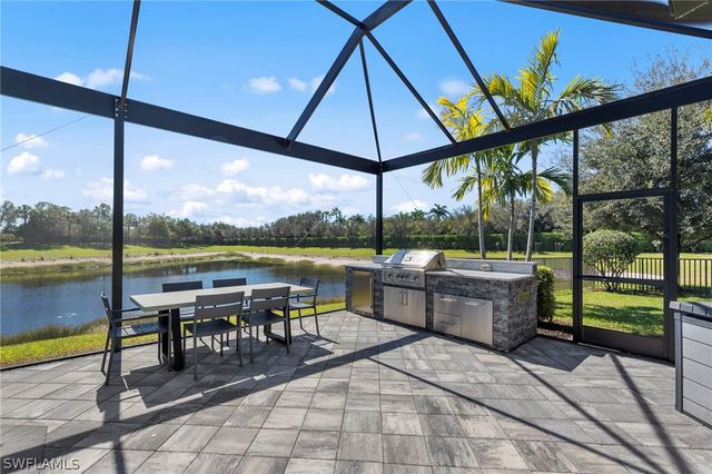 4032 Nova LN, Naples, FL 34119