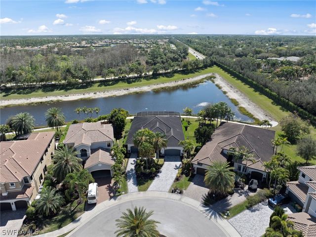 4032 Nova LN, Naples, FL 34119