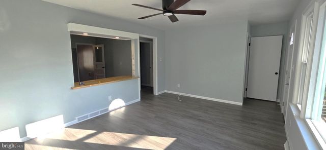 9258 TOMSTOWN RD, Waynesboro, PA 17268