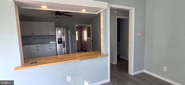 9258 TOMSTOWN RD, Waynesboro, PA 17268