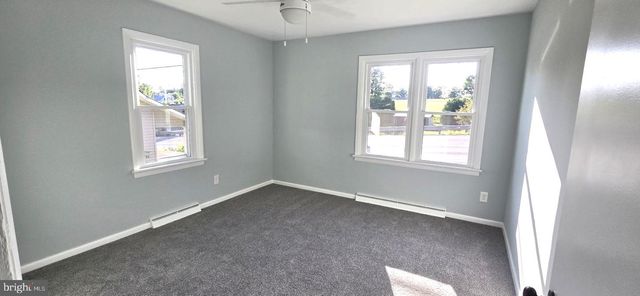 9258 TOMSTOWN RD, Waynesboro, PA 17268