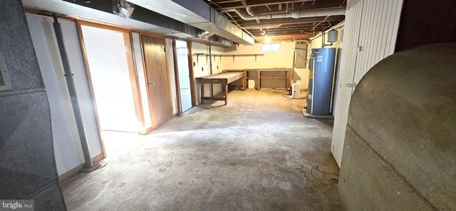 9258 TOMSTOWN RD, Waynesboro, PA 17268