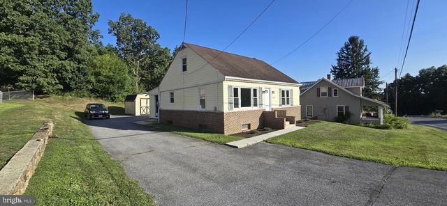 9258 TOMSTOWN RD, Waynesboro, PA 17268