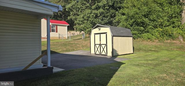 9258 TOMSTOWN RD, Waynesboro, PA 17268