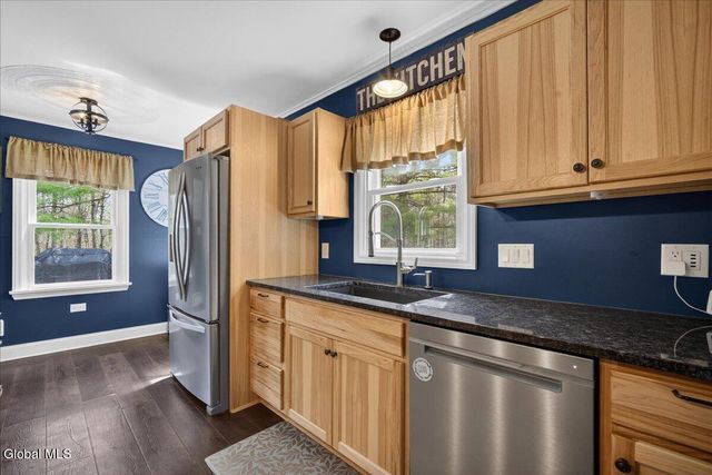 715 Church Road, Glenville, NY 12302