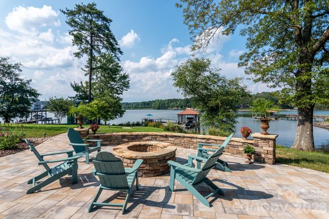 7144 Lynbrook Creek Road, Denver, NC 28037