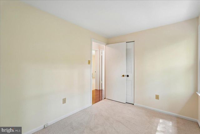 10806 OLDFIELD DR, Reston, VA 20191