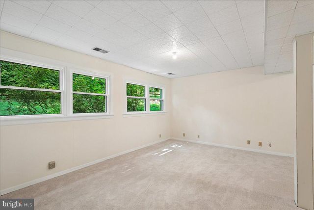 10806 OLDFIELD DR, Reston, VA 20191