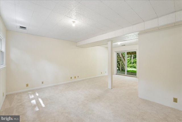 10806 OLDFIELD DR, Reston, VA 20191