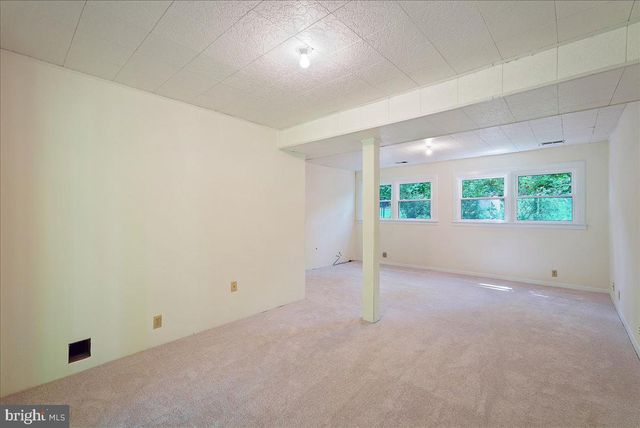 10806 OLDFIELD DR, Reston, VA 20191