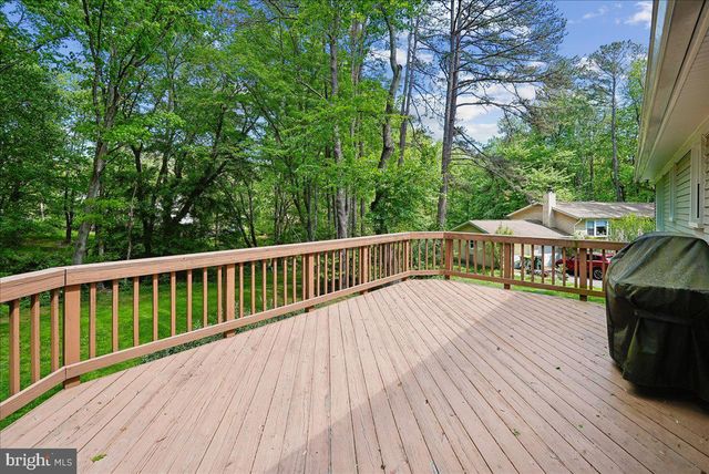 10806 OLDFIELD DR, Reston, VA 20191