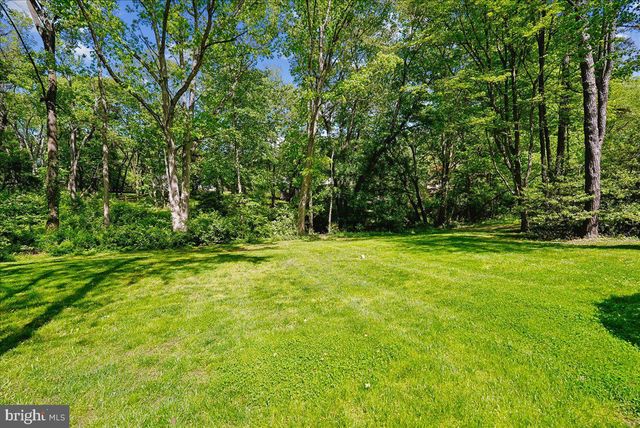 10806 OLDFIELD DR, Reston, VA 20191