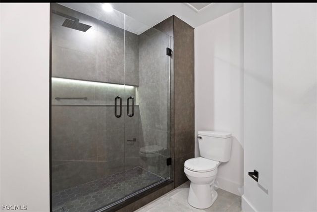 5781 Cape Harbour DR 603, Cape Coral, FL 33914