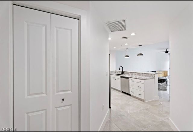 5781 Cape Harbour DR 603, Cape Coral, FL 33914