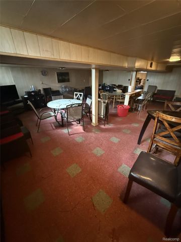 9058 Winston, Redford Charter Township, MI 48239