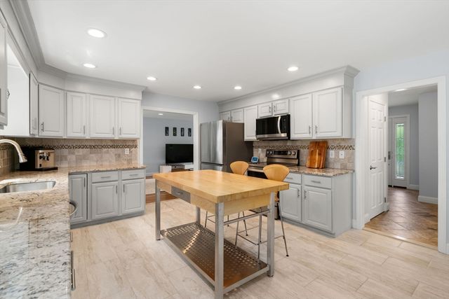 5 Patrick Cir, Stoneham, MA 02180