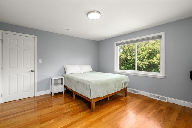 5 Patrick Cir, Stoneham, MA 02180