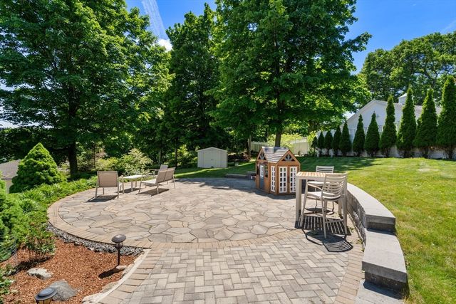 5 Patrick Cir, Stoneham, MA 02180