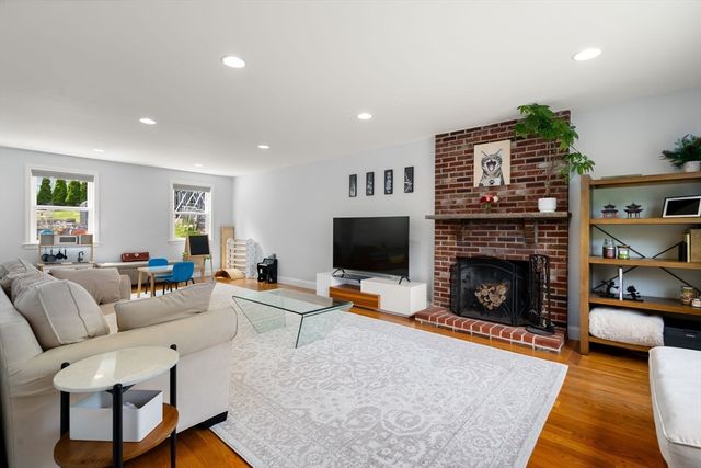 5 Patrick Cir, Stoneham, MA 02180