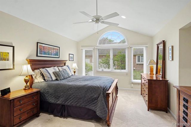 7690 Allen Road, Clarkston, MI 48348