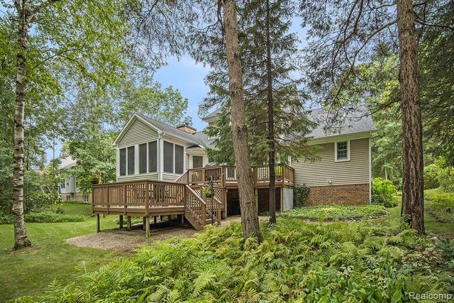 7690 Allen Road, Clarkston, MI 48348