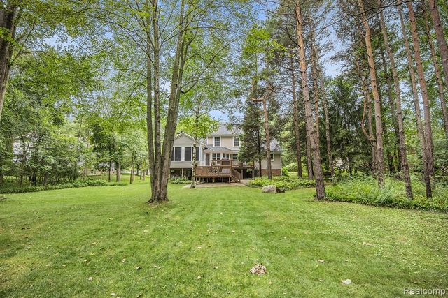 7690 Allen Road, Clarkston, MI 48348