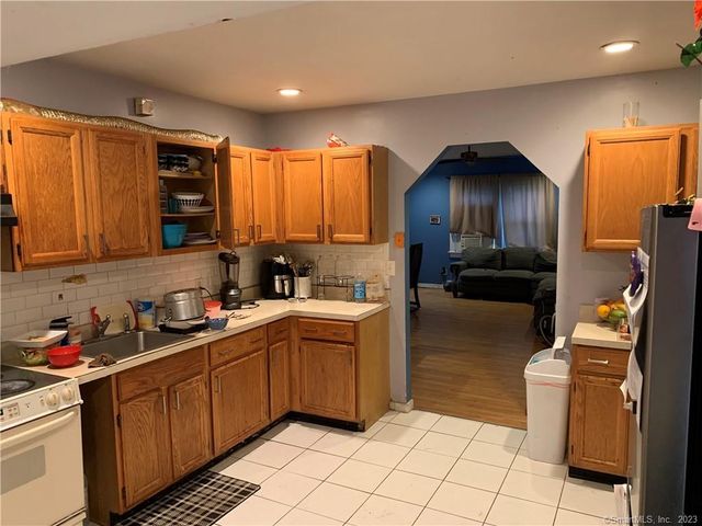 15 Spring Hill Avenue, Norwalk, CT 06850