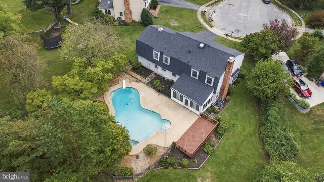 15 LOCHMOOR CT, Lutherville Timonium, MD 21093