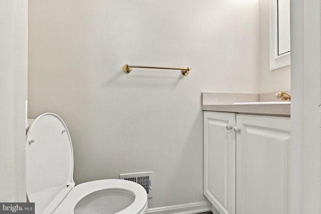 15 LOCHMOOR CT, Lutherville Timonium, MD 21093