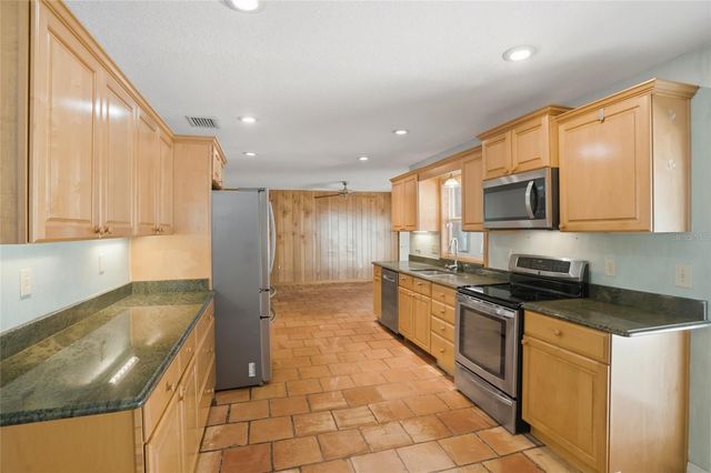 3230 LAKE ANDERSON AVENUE, Orlando, FL 32812