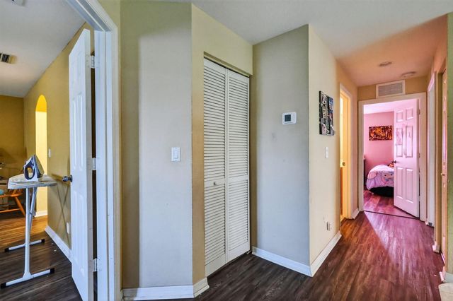 6720 Osage Circle, West Palm Beach, FL 33413