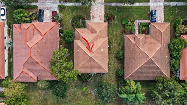 6720 Osage Circle, West Palm Beach, FL 33413