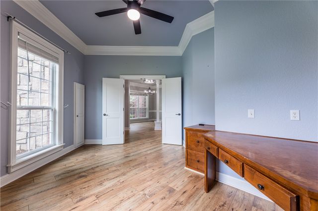 2104 Caribou Lane, Elm Springs, AR 72762