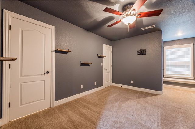 2104 Caribou Lane, Elm Springs, AR 72762