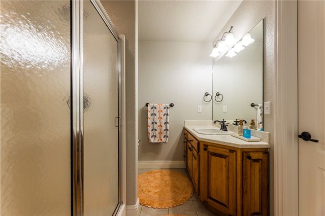 2104 Caribou Lane, Elm Springs, AR 72762