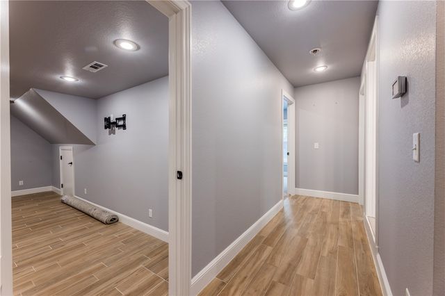 2104 Caribou Lane, Elm Springs, AR 72762