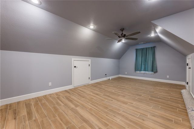2104 Caribou Lane, Elm Springs, AR 72762