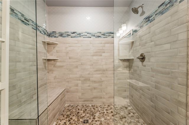 2104 Caribou Lane, Elm Springs, AR 72762