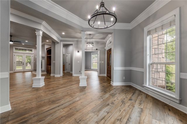 2104 Caribou Lane, Elm Springs, AR 72762
