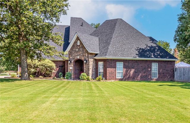2104 Caribou Lane, Elm Springs, AR 72762
