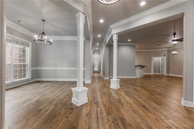 2104 Caribou Lane, Elm Springs, AR 72762