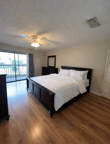 1471 NW 94th Ave 240, Pembroke Pines, FL 33024